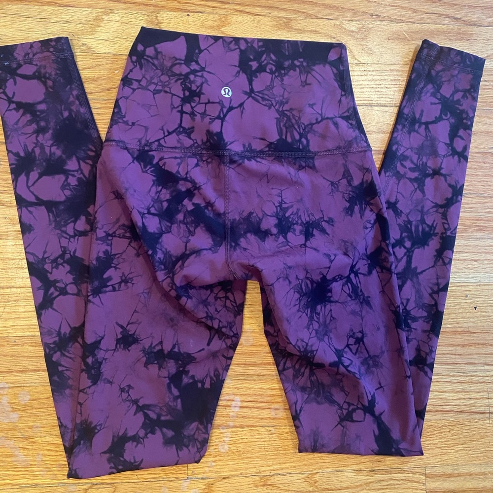 Long lulu lemon leggings CLOSET CLEAROUT. MUST BUY BY MIDNIGHT 8/29!!